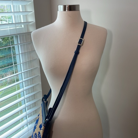 Brighton Straw Messenger Carter embroidered crossbody - Picture 5 of 10